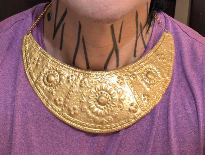 Bali-Ug Necklace (PRE-ORDER)